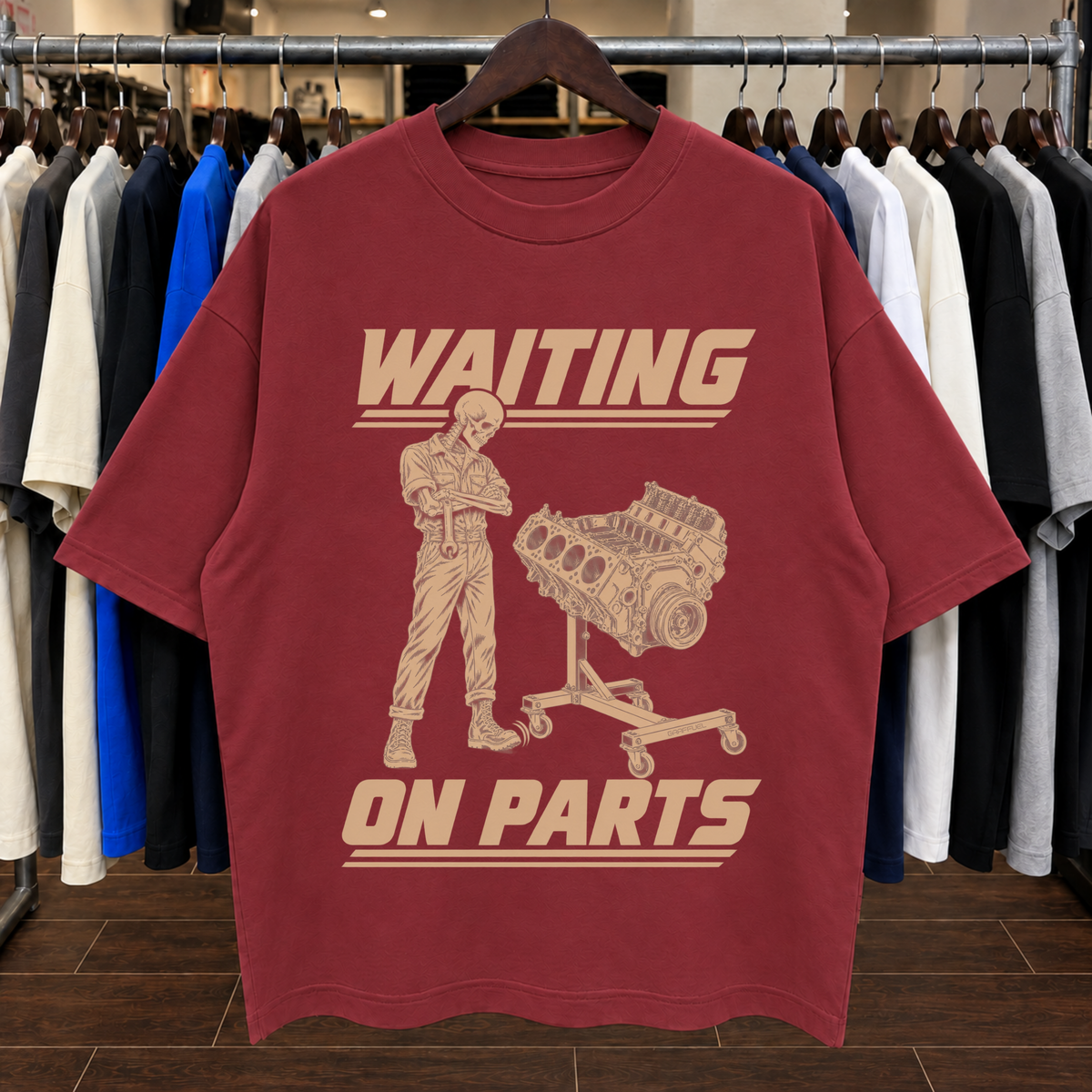 ESPERANDO REPUESTOS PARA MI V8 - Camiseta Oversized