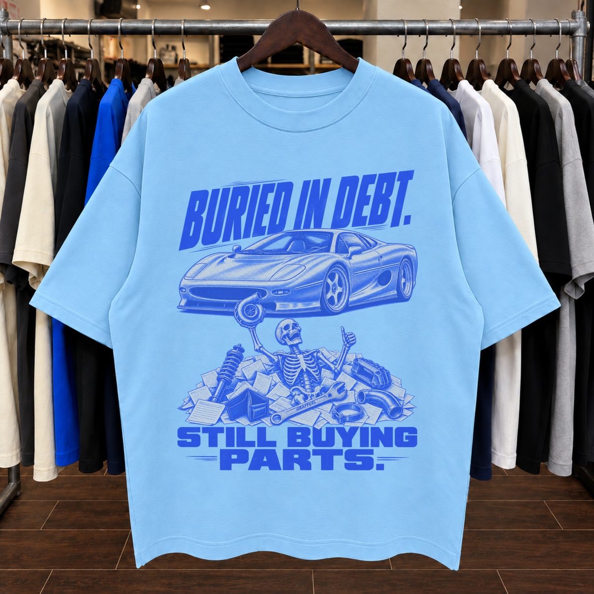 AHOGADO EN DEUDAS. SIGO COMPRANDO PIEZAS - Camiseta Oversize