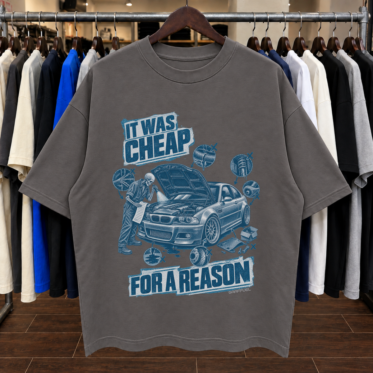 TENÍA UN MOTIVO PARA SER BARATA - Camiseta Oversized