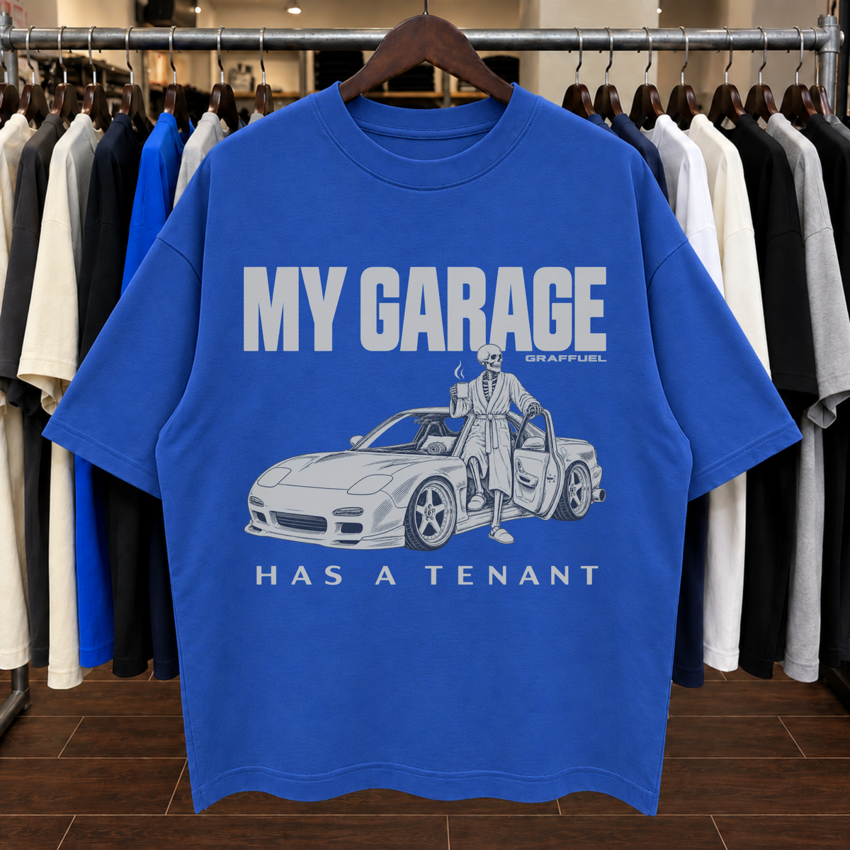 MI GARAJE TIENE UN INQUILINO. - Camiseta Oversized