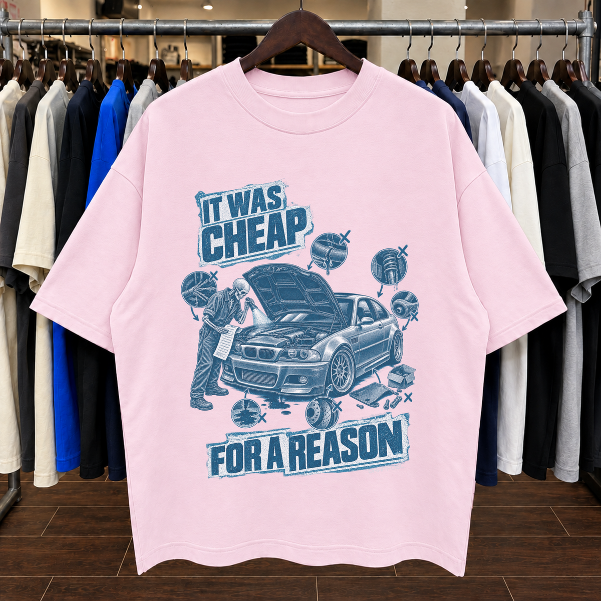 TENÍA UN MOTIVO PARA SER BARATA - Camiseta Oversized