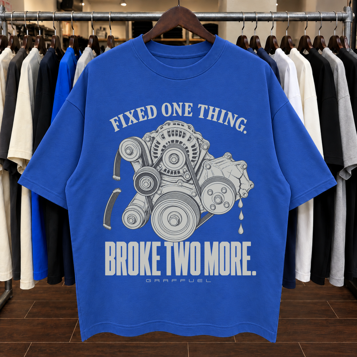 ARREGLÉ UNA COSA. ROMPÍ DOS MÁS. - Camiseta Oversized